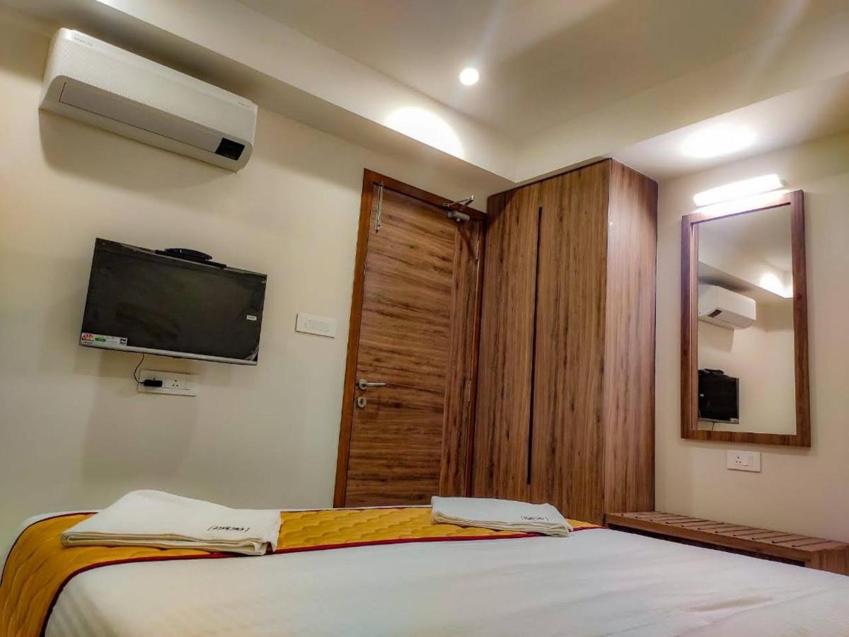 Rr Mount Elite Suites Chennai Zewnętrze zdjęcie