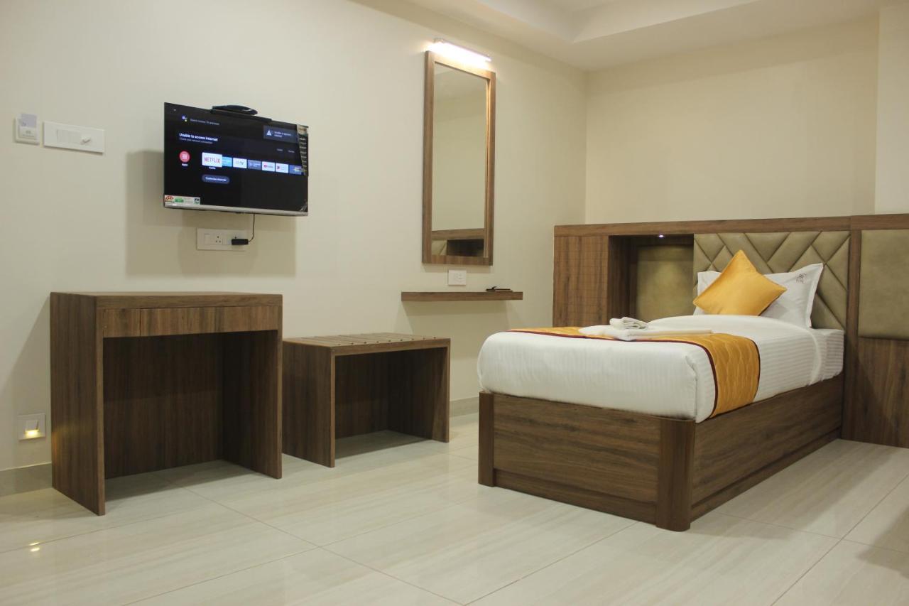 Rr Mount Elite Suites Chennai Zewnętrze zdjęcie